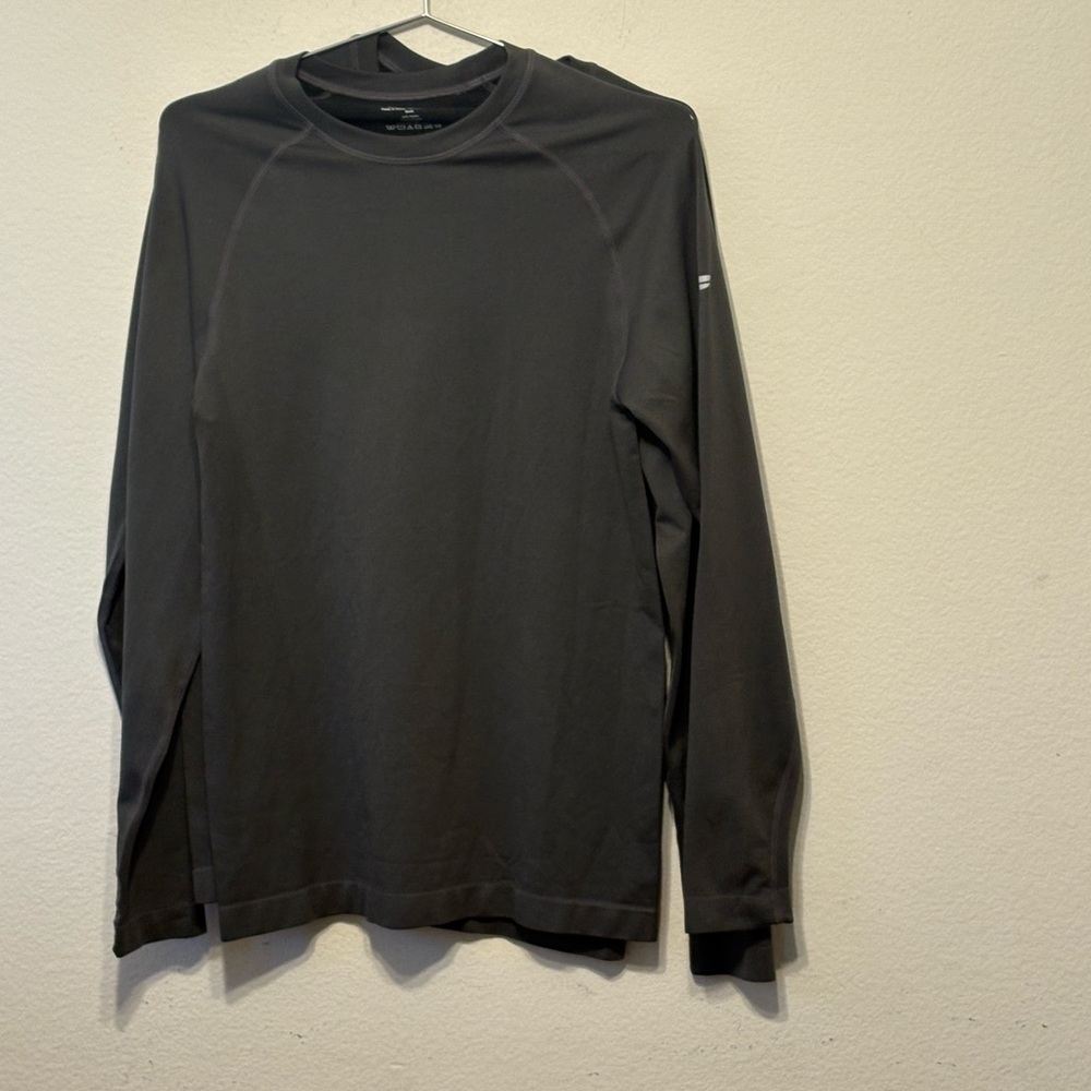 Fabletics Men's Charcoal Long Sleeve Tee